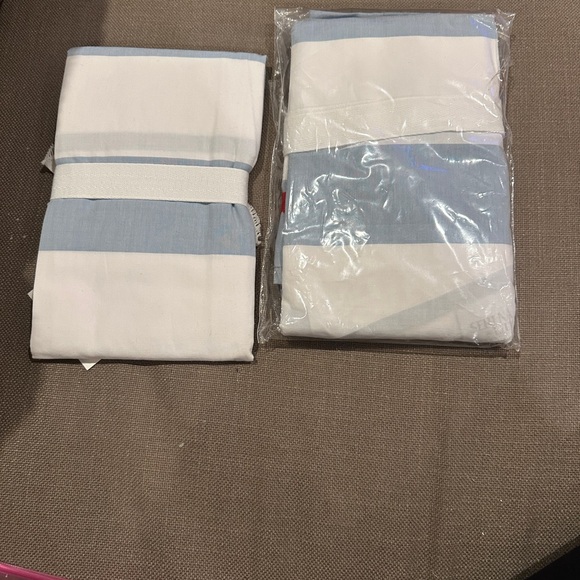 Serena and Lily a pair (2) of beach striped Euros. - Picture 6 of 6